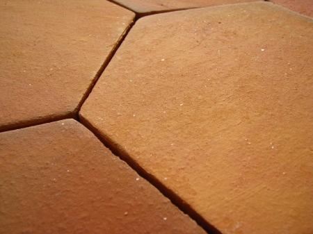 Tomette hexagonale en terre cuite rosée beige aspect Tradition simple lisse IMG_5607